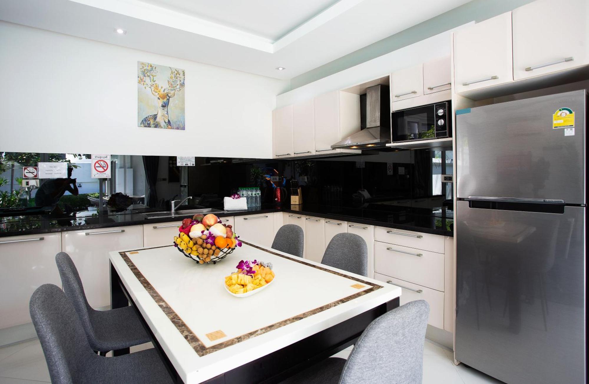 Villas In Pattaya Джомтиен Бийч Екстериор снимка